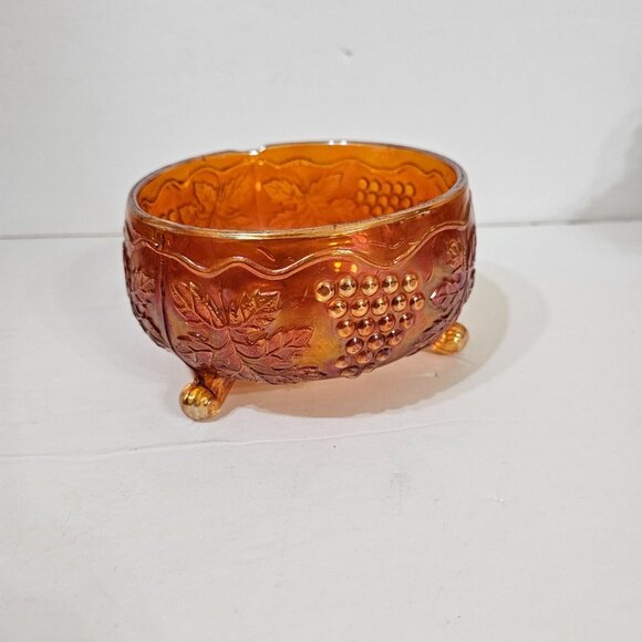 Pink Marigold Carnival Glass Vintage Grape Delight Footed Bowl (Possible Fenton) - Picture 3 of 7